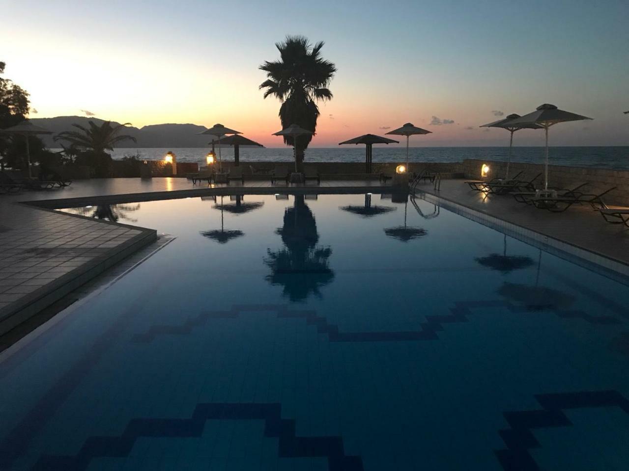 Готель Aquamar Beach Kournas Екстер'єр фото