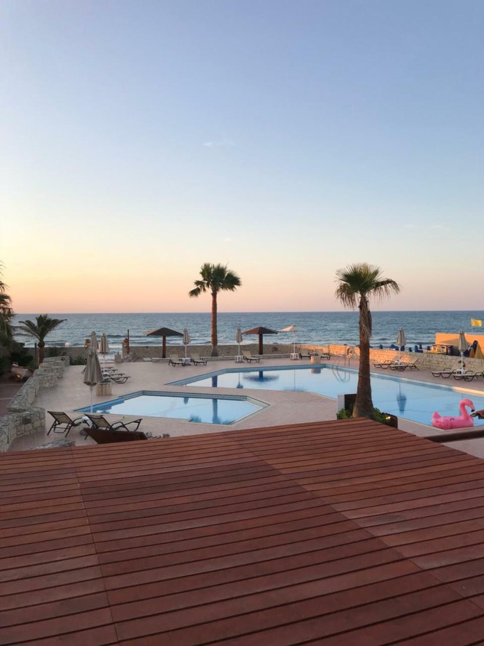 Готель Aquamar Beach Kournas Екстер'єр фото